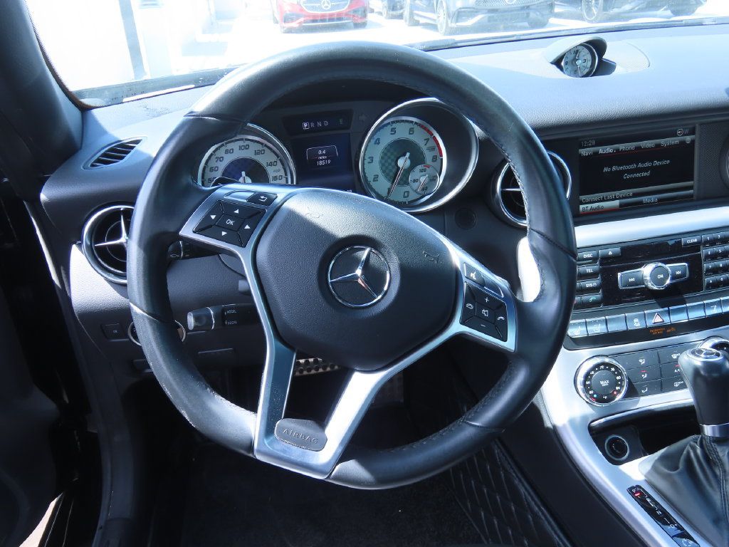 Used 2015 Mercedes-Benz SLK 250 image 6