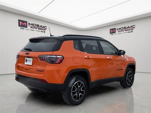 New 2026 Jeep Compass Trailhawk image 7