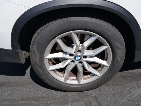 Used 2019 BMW X5 xDrive40i w/ Convenience Package AWD/4WD image 8