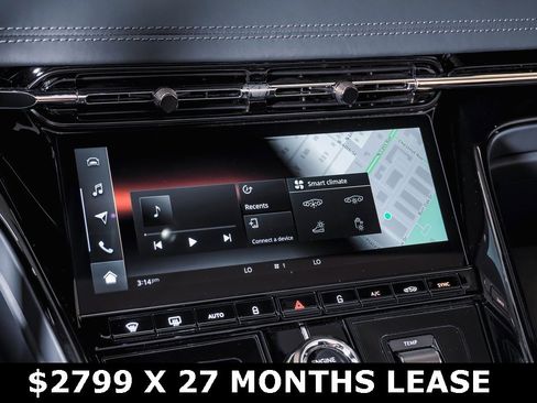 Used 2025 Aston Martin DB12 Volante image 29