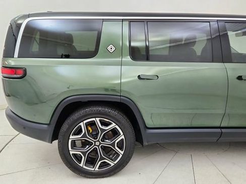 Used 2024 Rivian R1S Adventure image 12