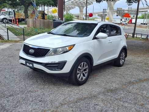Used 2014 Kia Sportage LX FWD image 3