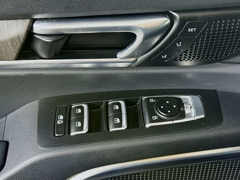 Used 2024 Kia Telluride SX Prestige w/ Towing Package image 26