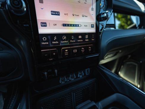 New 2025 RAM 2500 Limited image 16