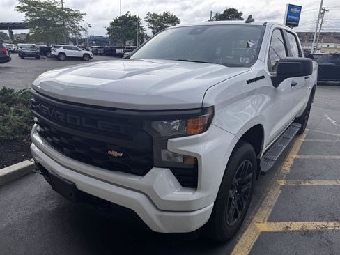 Certified 2024 Chevrolet Silverado 1500 Custom AWD/4WD image 2