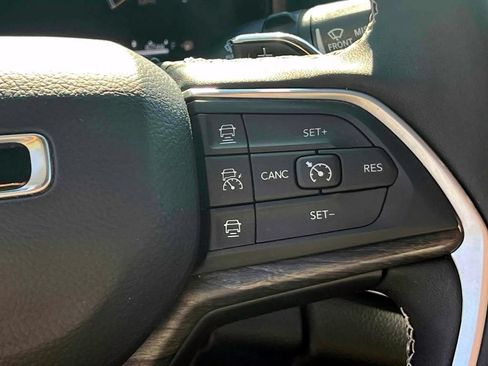 Used 2024 Jeep Grand Cherokee L Limited w/ Black Appearance Package AWD/4WD image 24