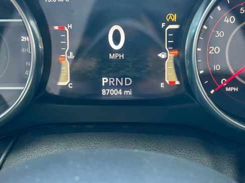 Used 2019 Jeep Wrangler Unlimited Rubicon AWD/4WD image 33