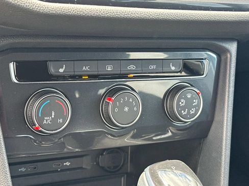 Used 2023 Volkswagen Tiguan S image 11