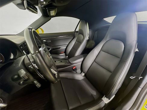 Certified 2017 Porsche 911 Turbo image 5