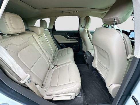 Used 2024 Lincoln Corsair Grand Touring image 28