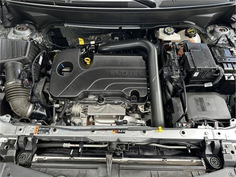 Used 2024 Chevrolet Equinox LT AWD/4WD image 29