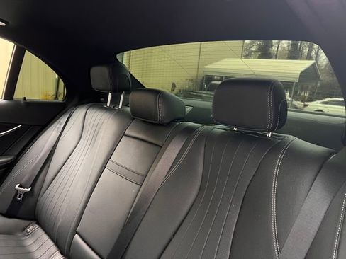 Used 2018 Mercedes-Benz E 300 E 300 image 21