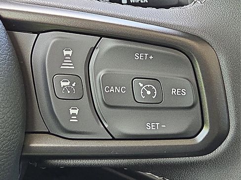 New 2025 Jeep Gladiator Mojave w/ Steel Bumper Group image 20