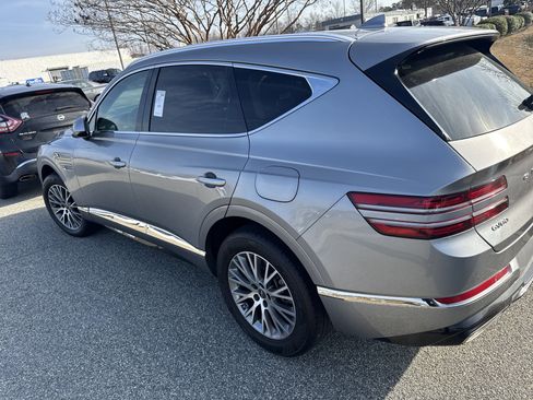 Used 2024 Genesis GV80 2.5T image 8
