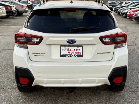 Used 2020 Subaru Crosstrek 2.0i image 8