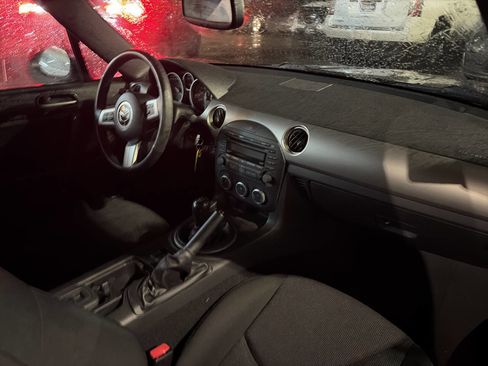 Used 2012 MAZDA MX-5 Miata Touring w/ Suspension Pkg image 10