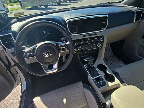 Used 2020 Kia Sportage SX image 2