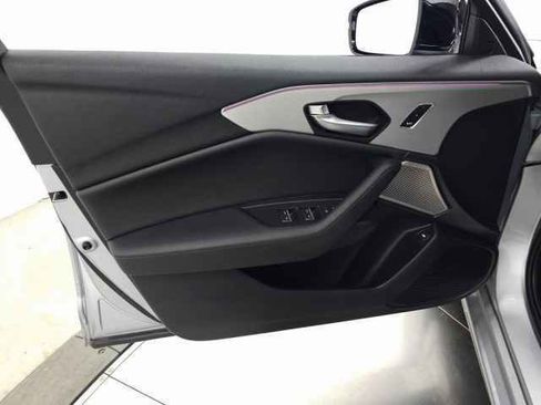 Used 2022 Acura TLX w/ Technology Package image 15