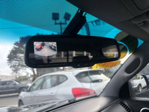 Used 2010 Toyota Tacoma TRD Sport Double Cab 4WD image 9