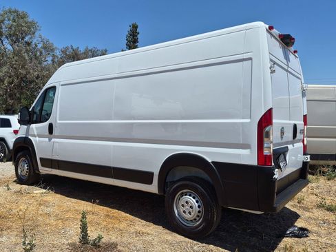Used 2026 RAM ProMaster 2500 w/ Convenience Group FWD image 4