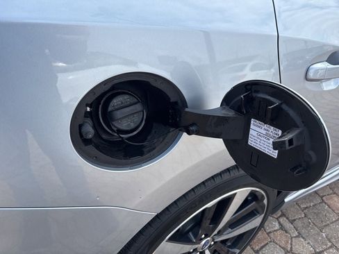 Used 2017 Subaru Impreza 2.0i Sport image 36