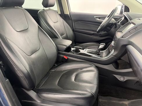Used 2018 Ford Edge Titanium w/ Equipment Group 301A AWD/4WD image 31