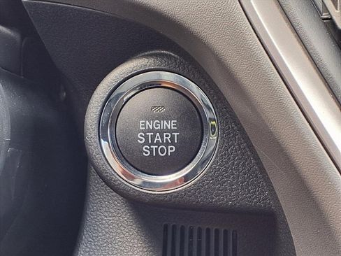 Used 2025 Subaru Crosstrek 2.0i Premium image 13