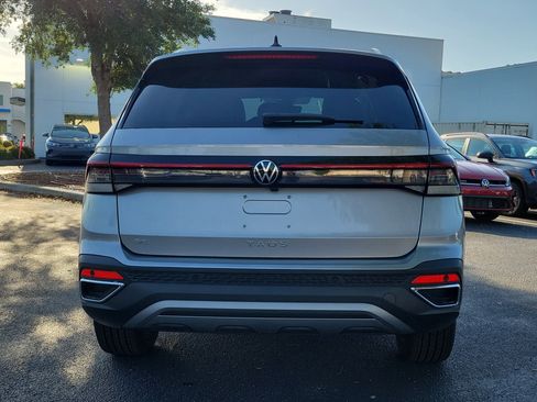 New 2026 Volkswagen Taos SE FWD image 35