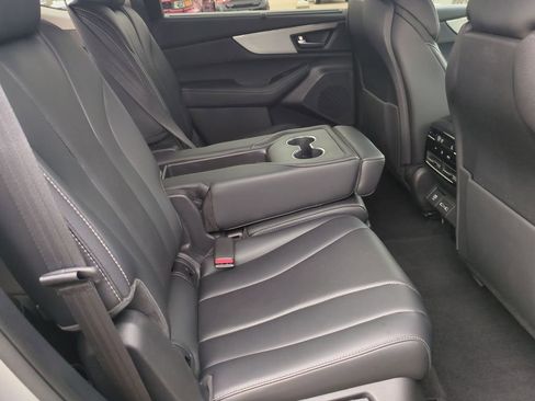 Used 2023 Acura MDX SH-AWD w/ Technology Package image 27