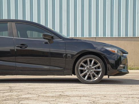 Used 2018 MAZDA MAZDA3 Touring FWD image 7