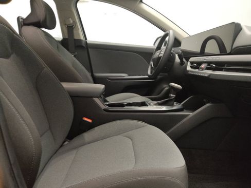 Used 2025 Kia K4 FWD image 21