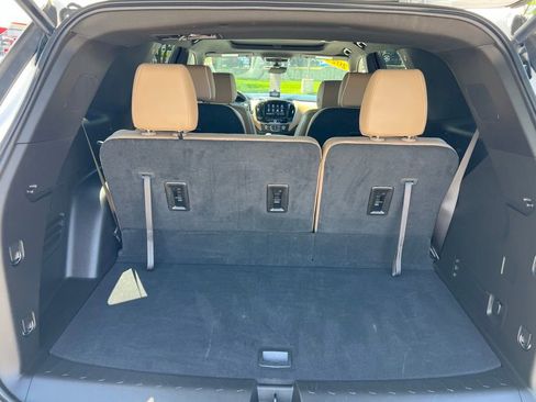 Used 2023 Chevrolet Traverse Premier w/ LPO, Floor Liner Package AWD/4WD image 24