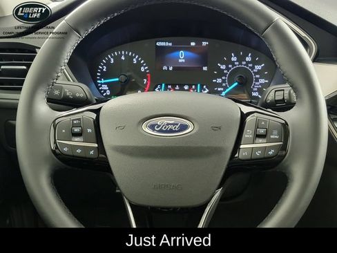 Used 2022 Ford Escape SE w/ Cold Weather Package FWD image 24