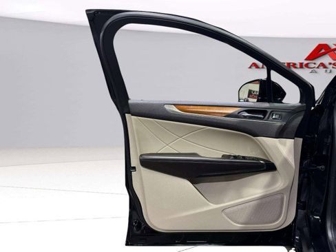 Used 2019 Lincoln MKC Select w/ Select Plus Package image 60