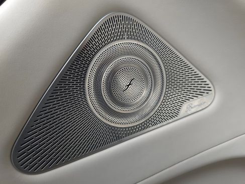 Used 2021 Mercedes-Benz S 580 4MATIC Sedan w/ AMG Line image 27