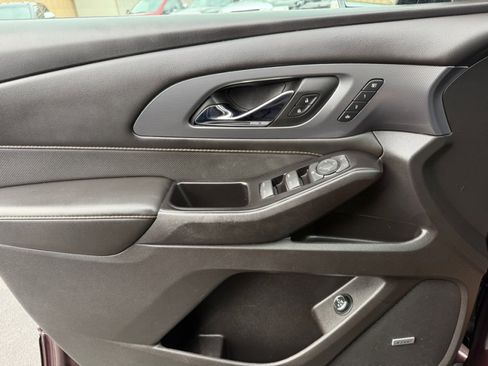 Used 2019 Chevrolet Traverse Premier image 39