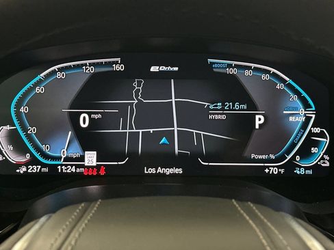 Used 2022 BMW 530e w/ Premium Package image 21