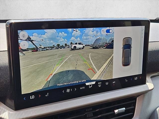Used 2025 Ford Explorer Active RWD image 14
