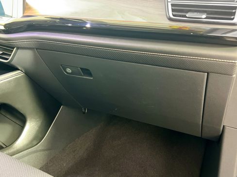 Used 2024 Volkswagen Atlas SE image 35