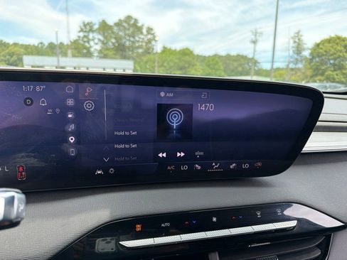 Used 2026 Buick Enclave Preferred w/ Power Package AWD/4WD image 10