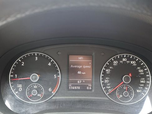 Used 2013 Volkswagen Passat TDI SE FWD image 19