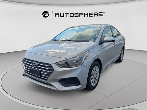 Used 2019 Hyundai Accent SE FWD image 3