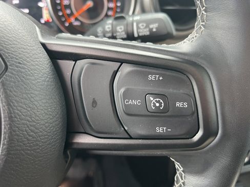 Used 2023 Jeep Wrangler Sport S image 14