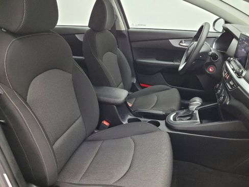 Used 2023 Kia Forte LXS w/ LXS Technology Package FWD image 21