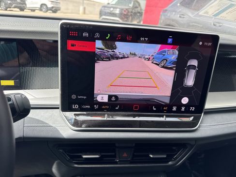 New 2026 Volkswagen Tiguan SE FWD image 26