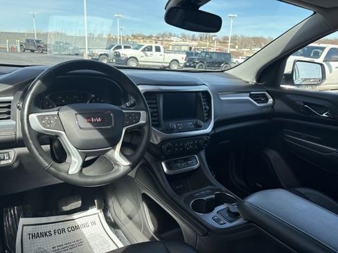 Used 2023 GMC Acadia SLT image 28