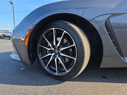 Used 2023 Toyota GR86 Base image 34