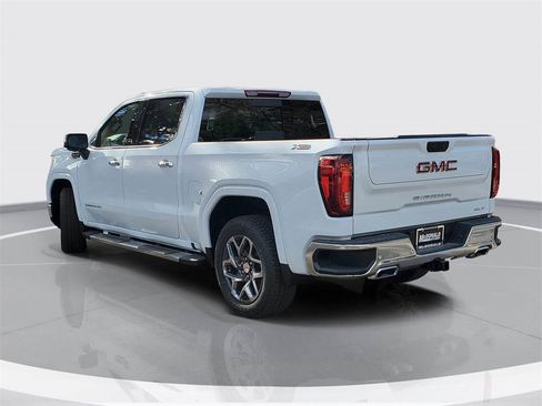 New 2026 GMC Sierra 1500 SLT w/ SLT Premium Plus Package image 4