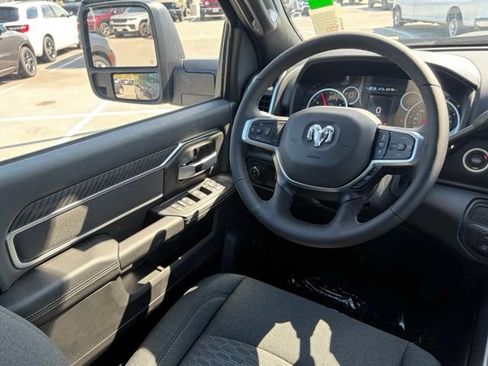 New 2026 RAM 2500 Big Horn AWD/4WD image 31