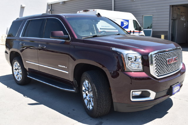 Used 2017 GMC Yukon Denali w/ Open Road Package AWD/4WD image 6